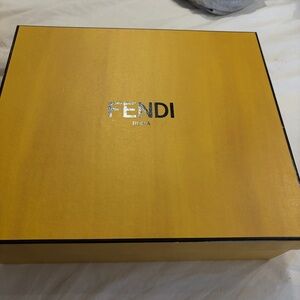 Fendi shoe boot box size large in great condition!